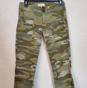 Camouflage Capri Cargo Pants